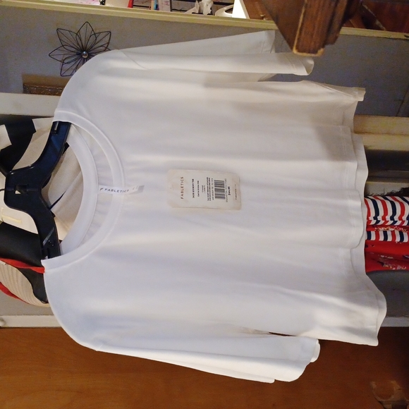 Fabletics Jade s/s Boxy Tee - Picture 5 of 7